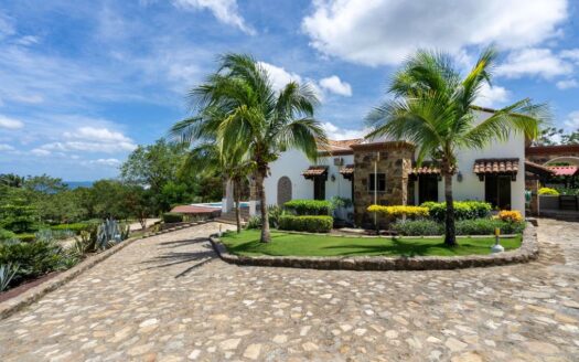 Villa Vicenzo (H-4) at Rancho Santana, Tola, Rivas - Image 1