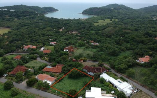 Lot 10A at El Encanto del Sur. with Ocean Views & TreeCasa Resort Access, Rivas - Image 1