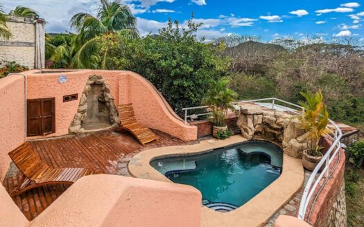 Easy Coastal Living 2-Bedroom End-Unit Condo Near the Beach, San Juan del Sur Center - Image 1
