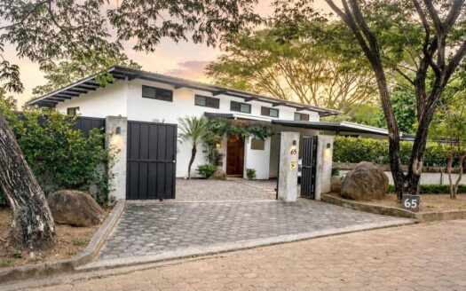 Private 3-Bedroom Home with Bay Views in Lomas de Palermo, San Juan del Sur Center, Rivas - Image 1